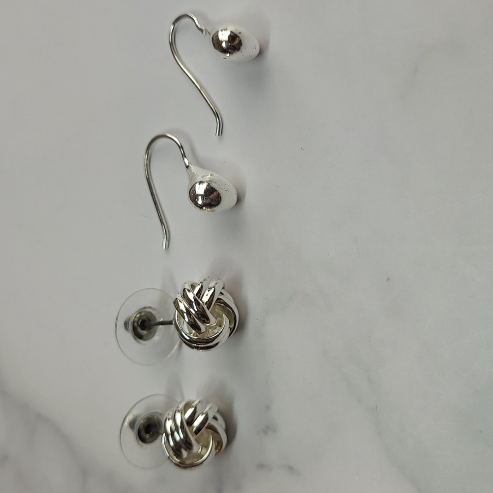 TWO PAIR SILVER EARRINGS - Picture 5 of 5